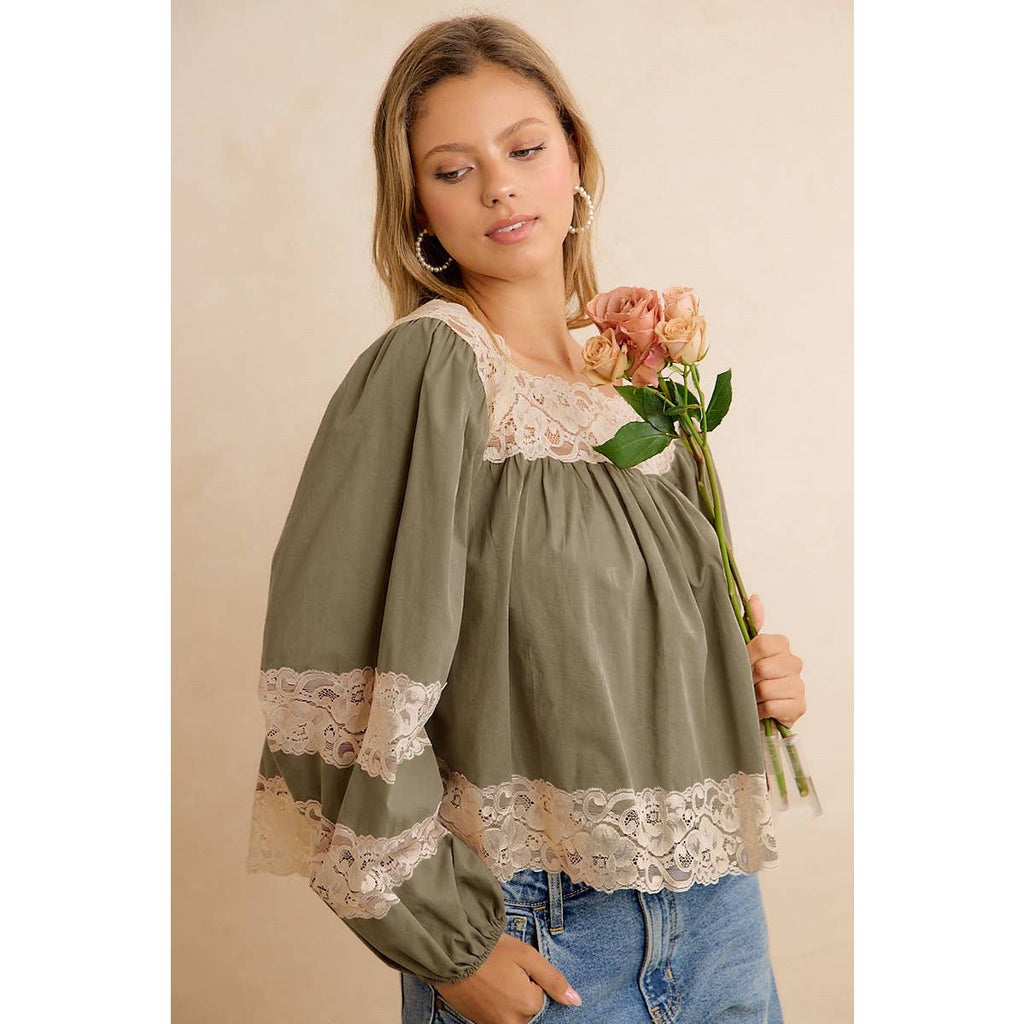 SOLID WOVEN BALLOON SLEEVE SQUARE NECK BLOUSE WITH LACE TRIM