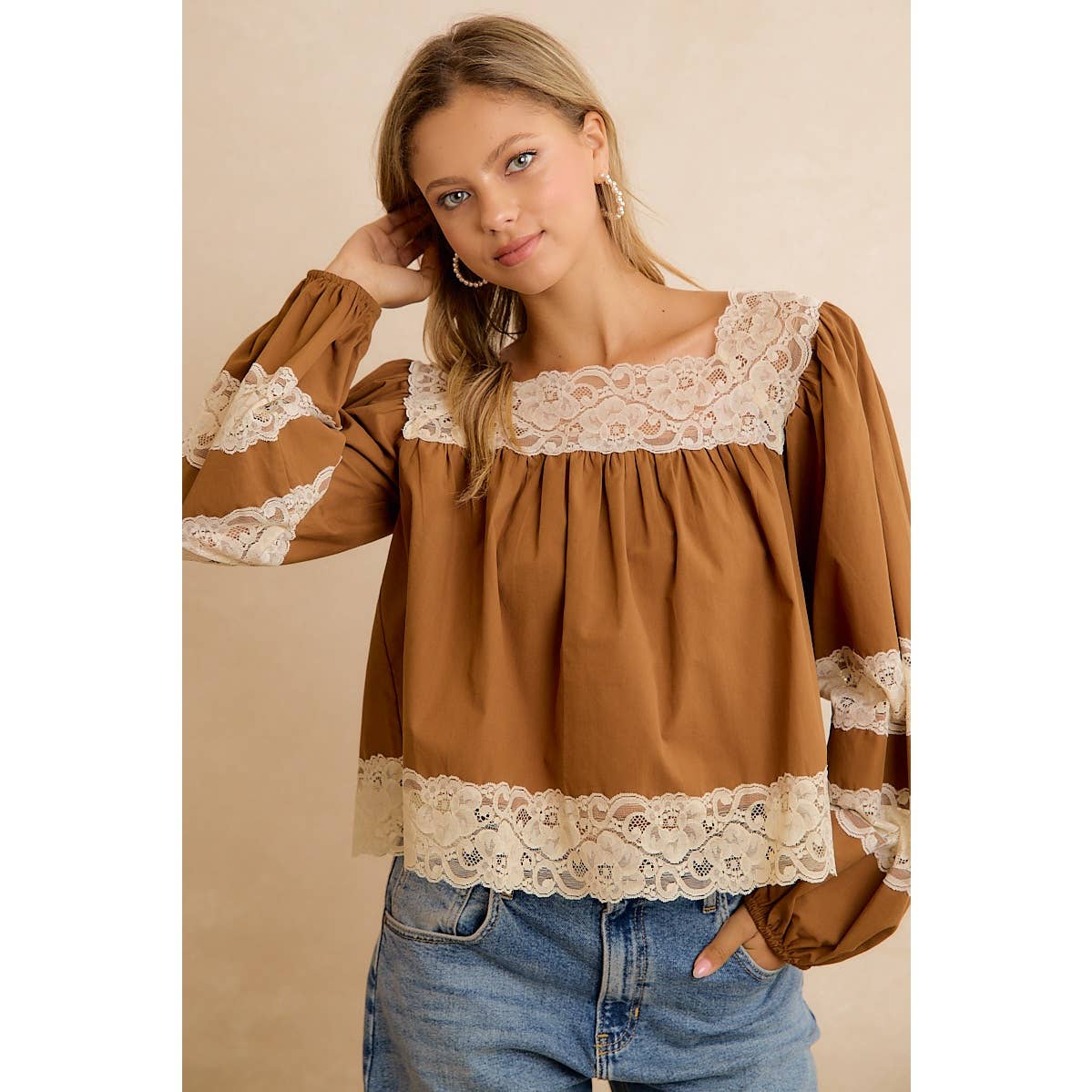 SOLID WOVEN BALLOON SLEEVE SQUARE NECK BLOUSE WITH LACE TRIM
